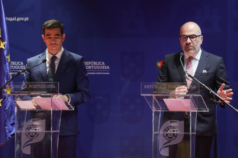 Governo aprova regime que permite aprender a conduzir com tutor