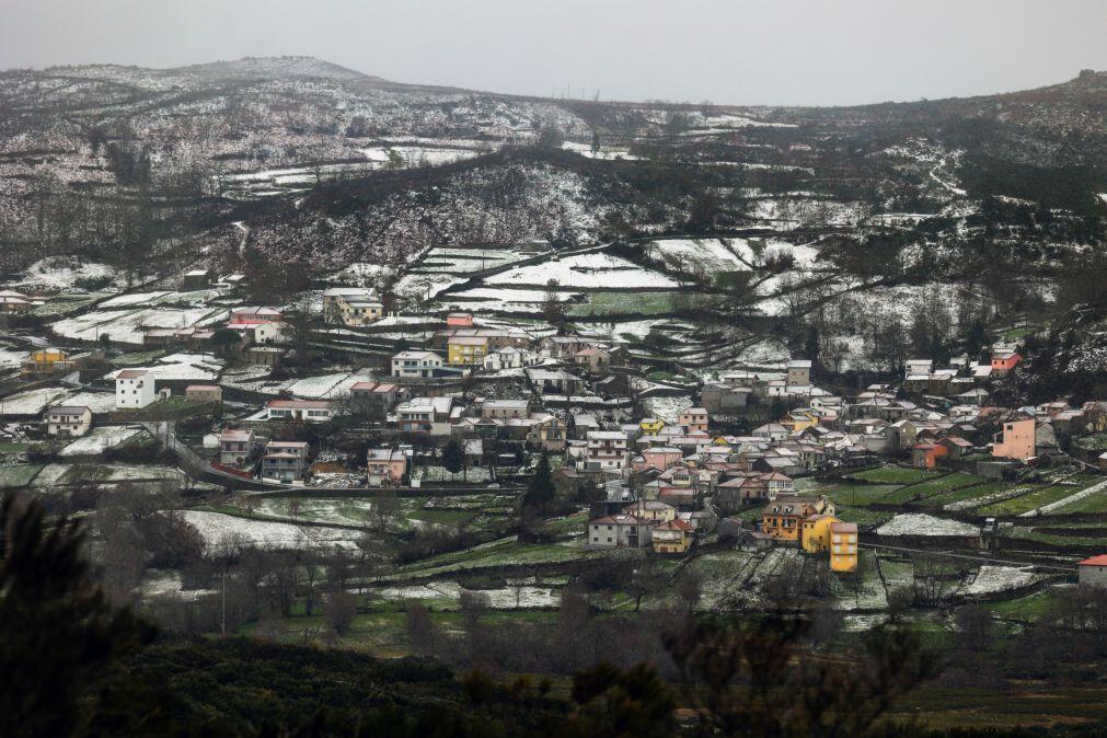 Escolas fechadas hoje à tarde em Tondela, Vouzela, São Pedro do Sul e Tabuaço devido à depressão Ingrid