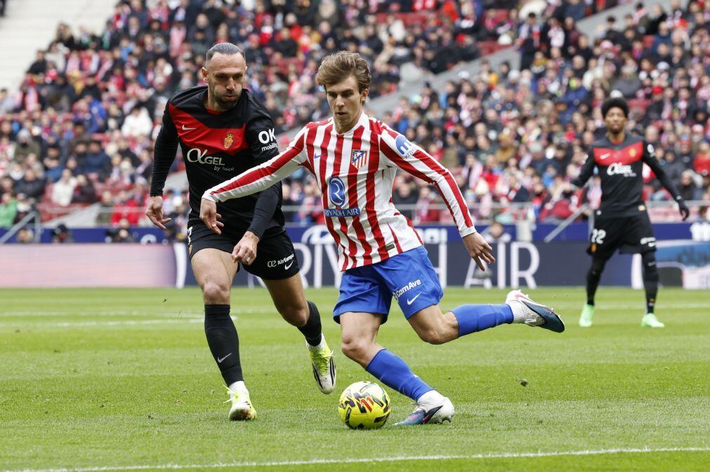 Atlético de Madrid vence e isola-se no terceiro lugar em La Liga