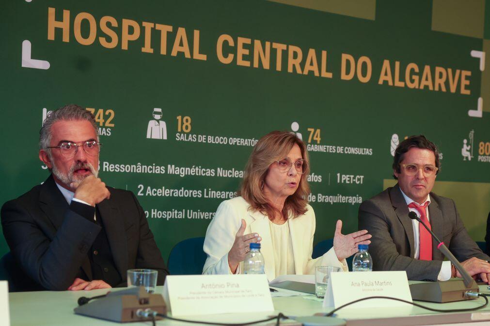 Balanço do atual excesso de óbitos só será feito no final do inverno — ministra da Saúde