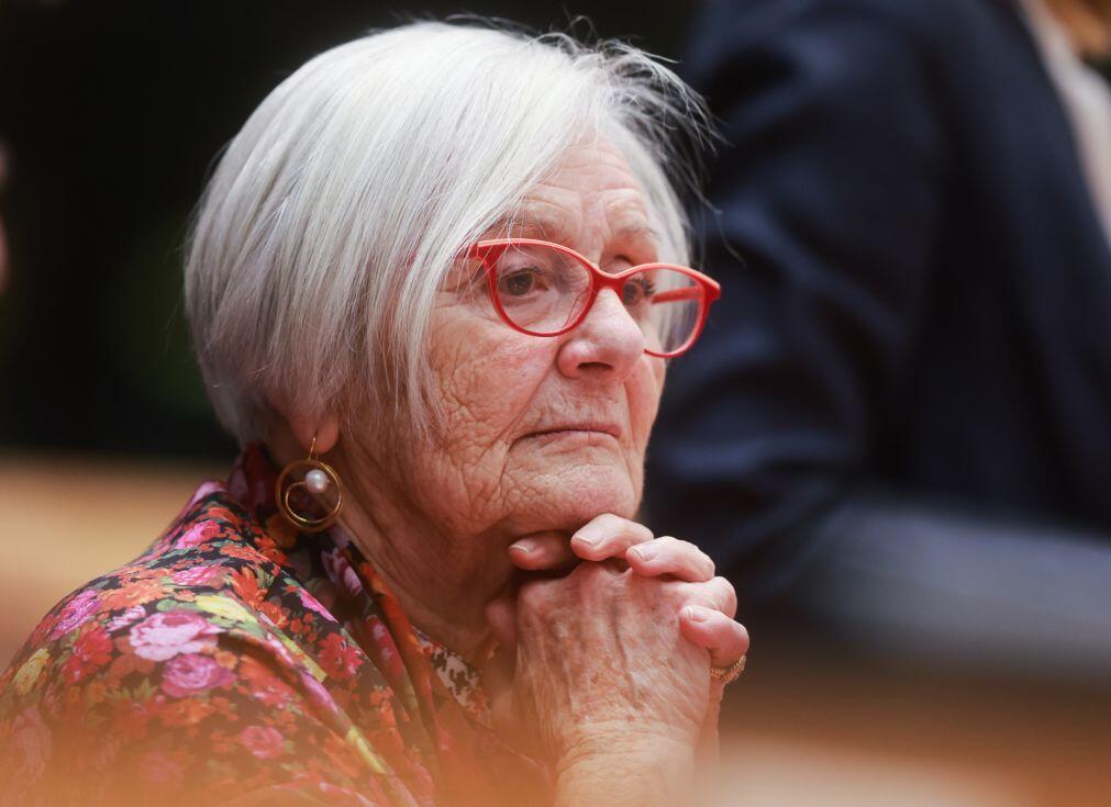 Sobrevivente do Holocausto pede no Parlamento Europeu que se protejam crianças de conflitos