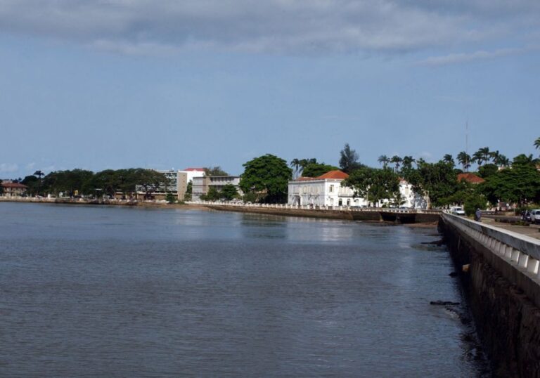 Obras da marginal de São Tomé bastante avançadas e sem grandes alterações previstas -- PM