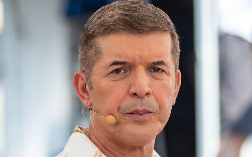 João Baião Inesperado! Apresentador reencontra ex-namorada no Domingão: “Eu conheço-te”