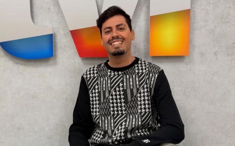 Leandro Deixa 'indireta' à TVI: 