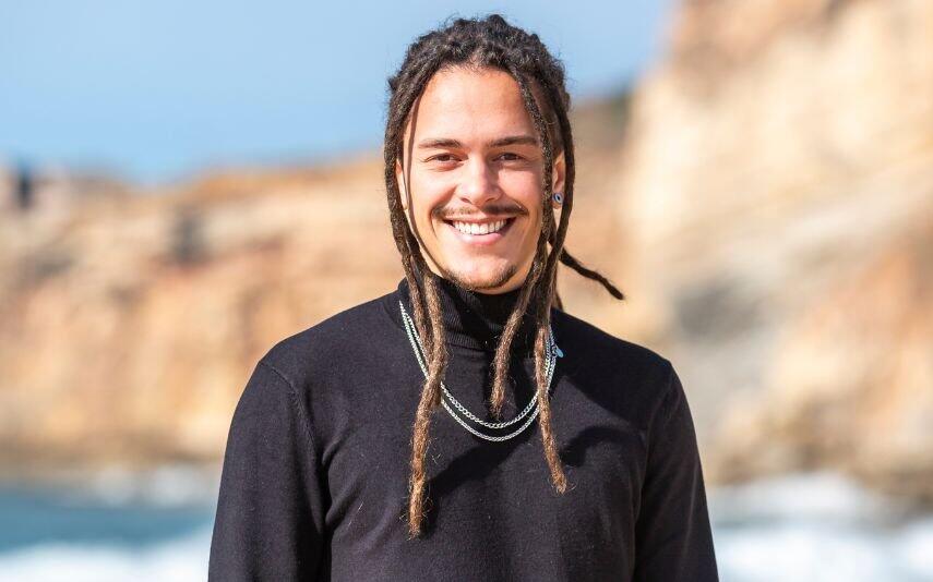 Maycon Douglas Amiga do jovem atira: “Querem ajudar? Escrevam menos e andem mais pelas praias”
