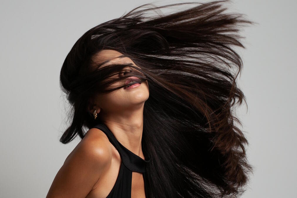 Beleza Fatal? Estudo alerta para cocktail de toxinas escondido nas extensões de cabelo