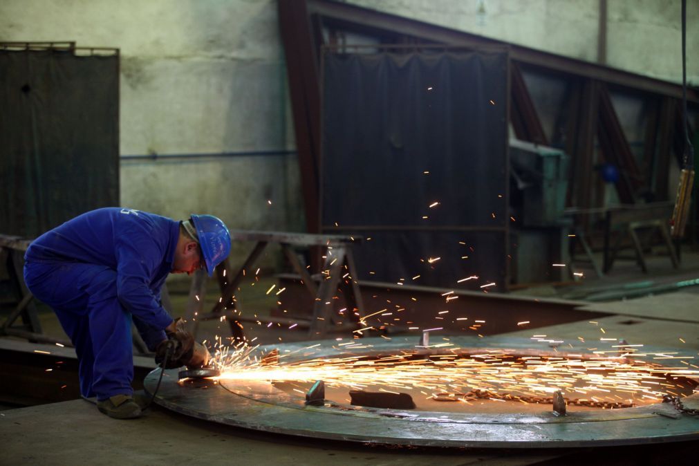 Exportações do setor metalúrgico sobem 3% para novo recorde de 24.169 ME em 2025