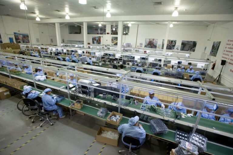 Quase 60% das mulheres ganhavam até 1.000 euros em novembro de 2025 - CGTP