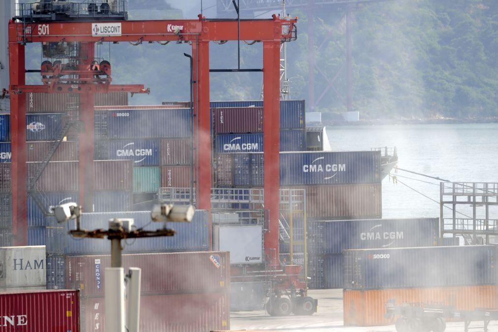 Excedente comercial da zona euro recua para 164,6 mil ME em 2025