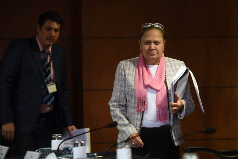 Peritos pedem inquérito à procuradora-geral da Guatemala face a adoções ilegais