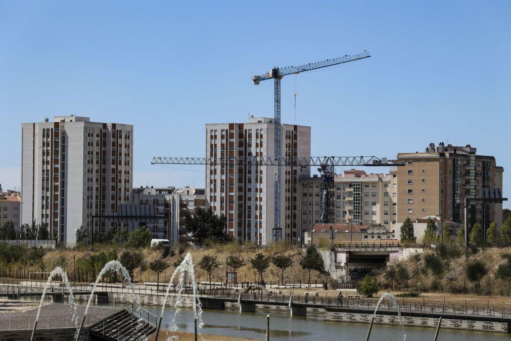 Custos de construção de habitação nova aceleram subida para 4% em 2025