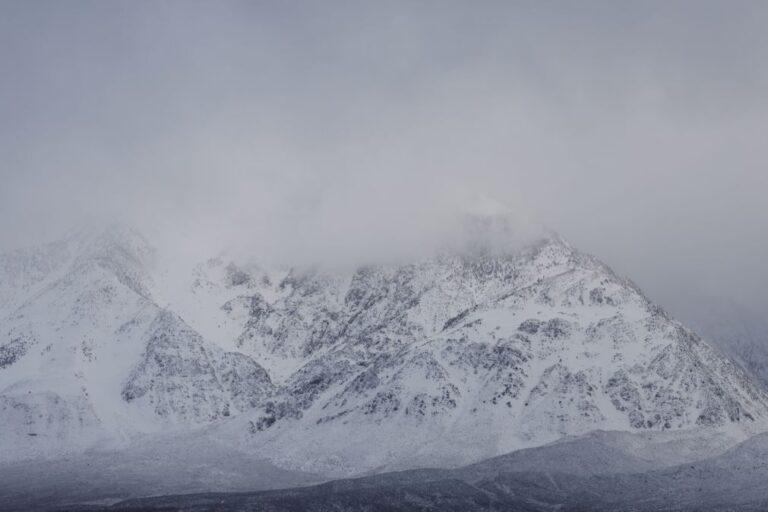 Avalanche deixa dez esquiadores desaparecidos no oeste dos Estados Unidos