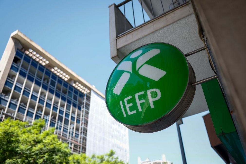 PR promulga reestruturação do IEFP mas nota falta de consulta de parceiros sociais