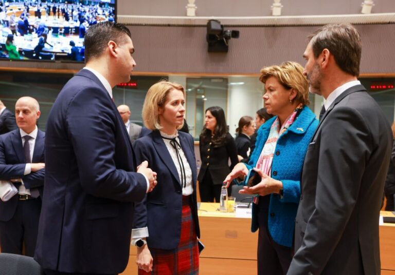 MNE da União Europeia discutem hoje 20.º pacote de sanções à Rússia e colonatos na Cisjordânia