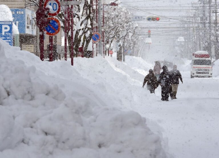 Fortes nevões no Japão causam pelo menos 30 mortos nas últimas duas semanas