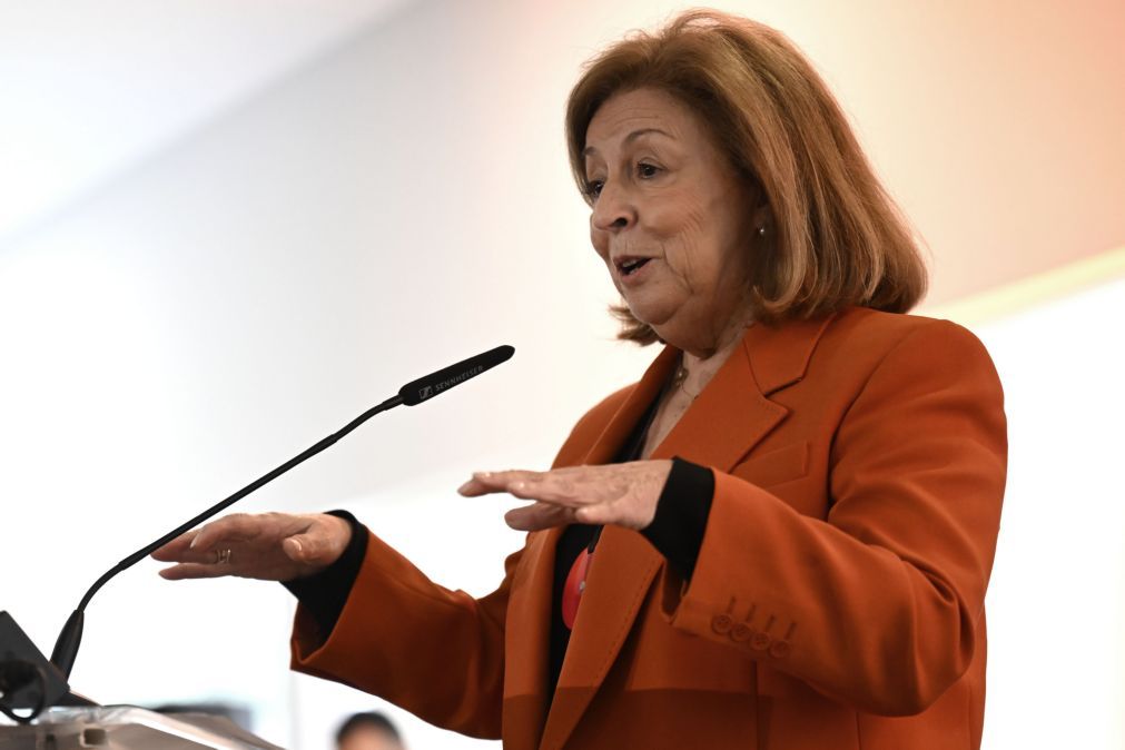Presidenciais: Leonor Beleza apoia “sem reservas” António José Seguro