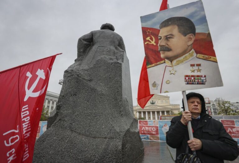 Rússia continua a reabilitar imagem de Estaline com filme sobre a sua vida