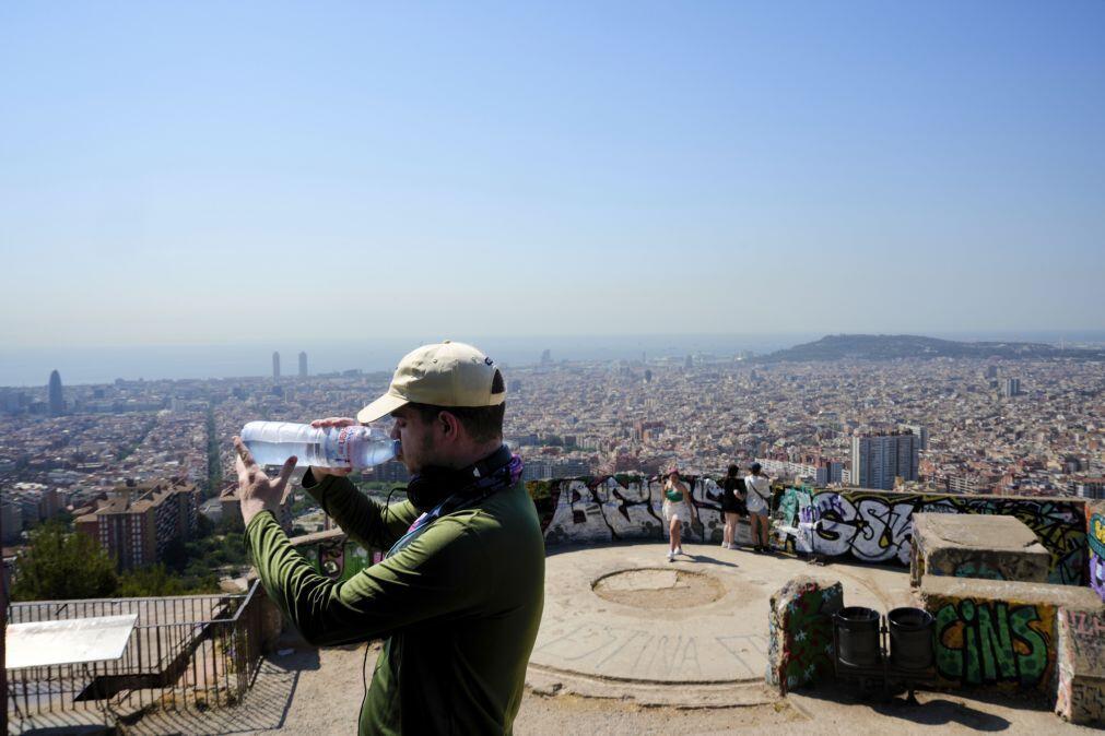 Espanha confirma recorde de 96,77 milhões de turistas em 2025