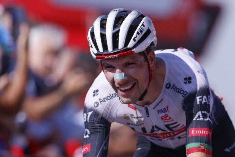João Almeida segundo na fuga de Remco Evenepoel na Volta à Comunidade Valenciana