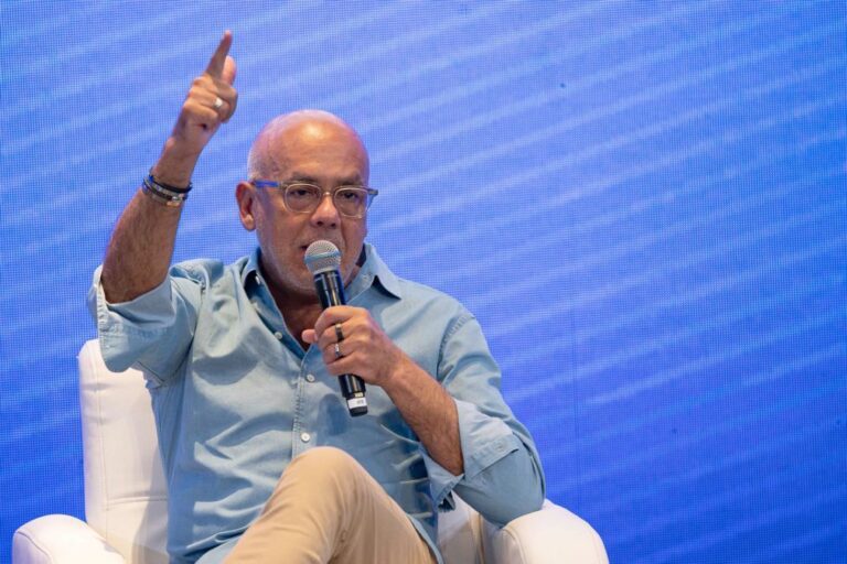 Venezuela: Pelo menos 80 presos políticos libertados no âmbito de lei de amnistia