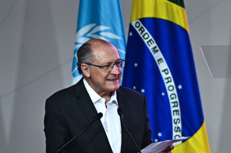 Decisão do Supremo Tribunal dos EUA sobre tarifas 'muito importante' - Brasil
