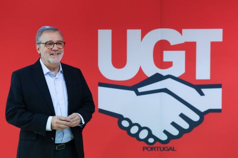 UGT quer redução do horário de trabalho para 35 horas e aumento do valor das horas extra