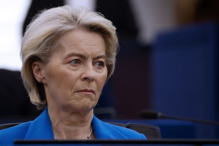 Von der Leyen garante que UE está com Portugal e lembra apoios europeus