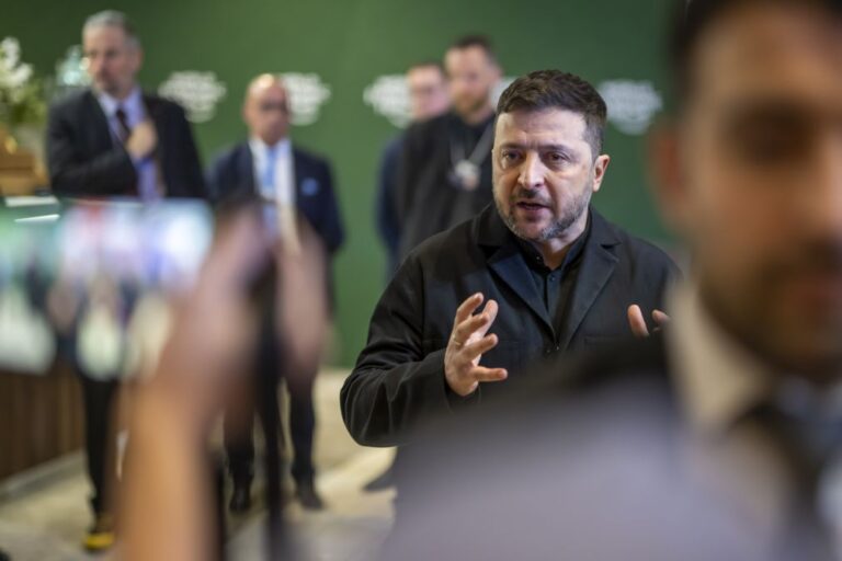 Zelensky avisa: A Rússia já deu o primeiro passo para um conflito mundial