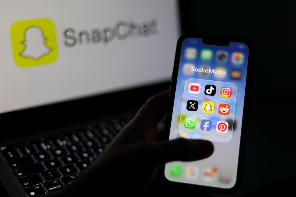 Parlamento aprova limitação de acesso de crianças e jovens a redes e plataformas online