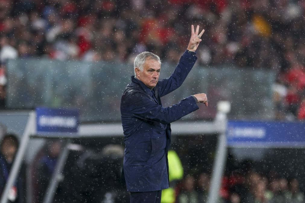 I Liga: Mourinho diz que seria melhor para o Benfica que FC Porto perdesse o clássico