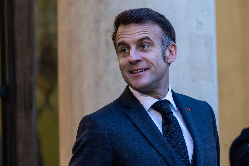 França deteta operação de desinformação para ligar Macron a Epstein