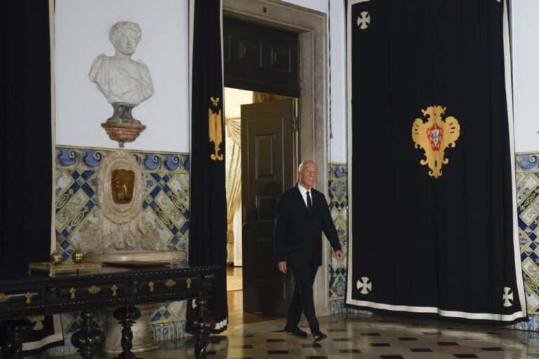 Mais de 11 milhões chamados hoje a eleger sucessor de Marcelo