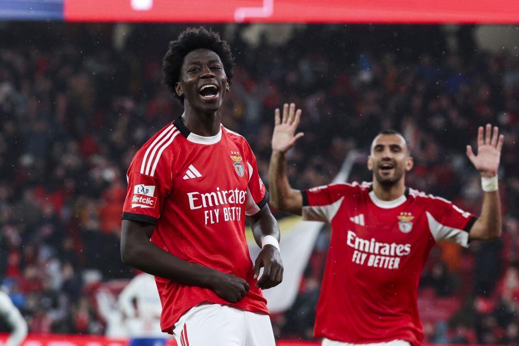 Benfica volta às vitórias na receção ao Alverca com golo de Anísio Cabral