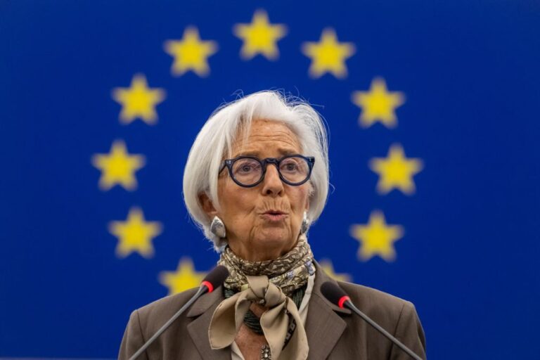 Lagarde diz que Europa ainda está a tempo de beneficiar da IA