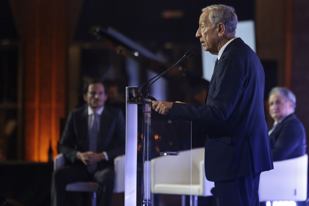 Marcelo diz que esta é “altura de estar silencioso” e deixar o “papel decisivo” para Seguro