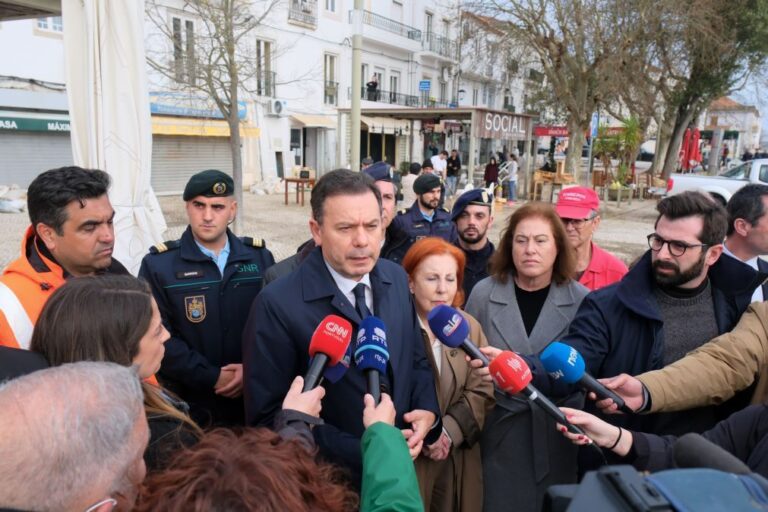 Governo subiu de 500 para mil ME montante global da linha de crédito à tesouraria - Montenegro
