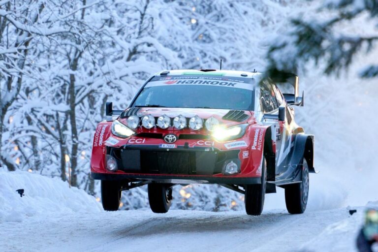 Elfyn Evans a caminho do primeiro triunfo da temporada