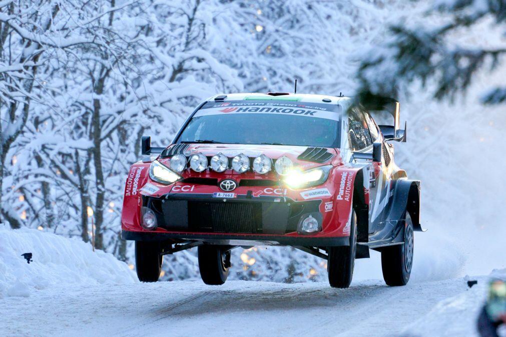 Elfyn Evans a caminho do primeiro triunfo da temporada