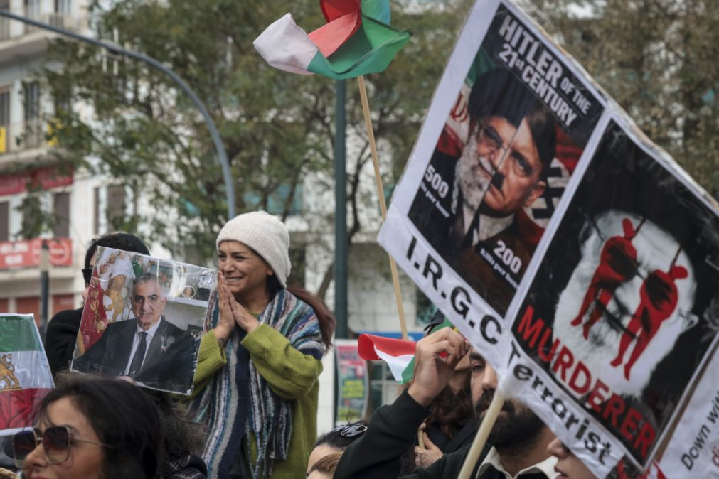Cerca de uma centena de pessoas manifestam-se em Lisboa contra regime iraniano