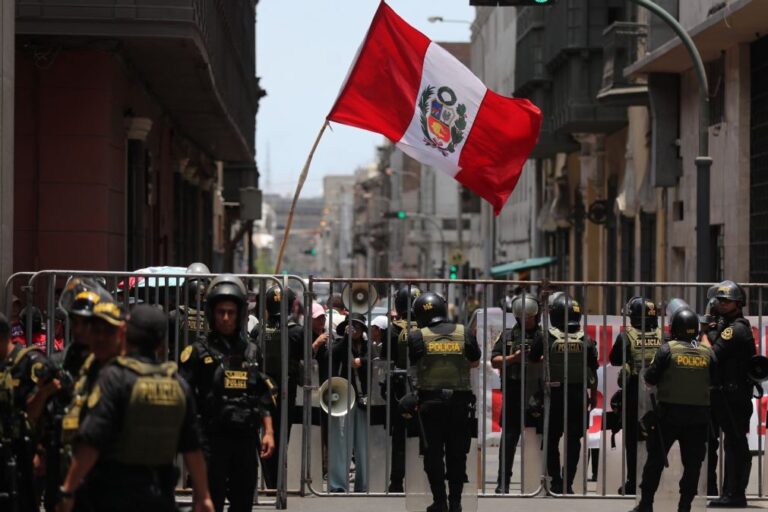 Ex-líder da Bolívia culpa EUA pela destituição do Presidente interino do Peru José Jeri