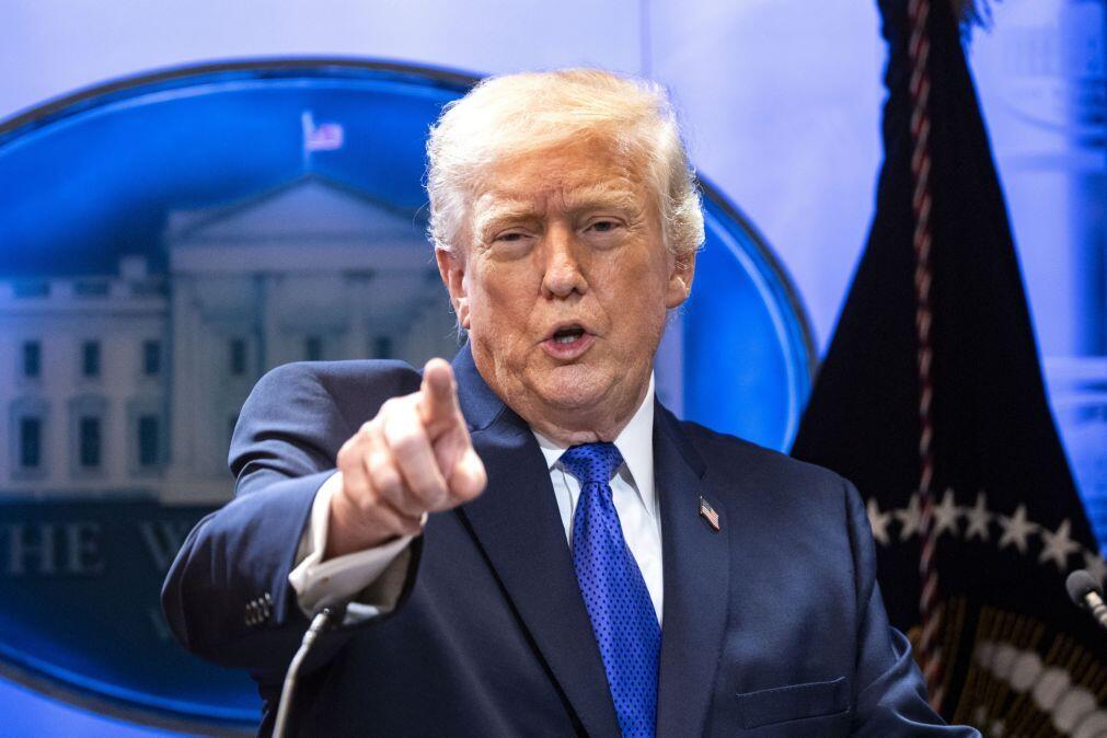 Trump ameaça países que “brinquem” com a anulação das tarifas pelo Supremo Tribunal