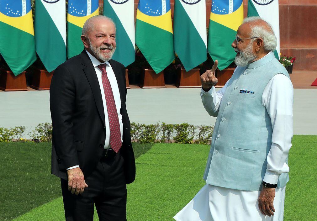 Lula pede a Trump que trate todos os países de forma igual após novas tarifas