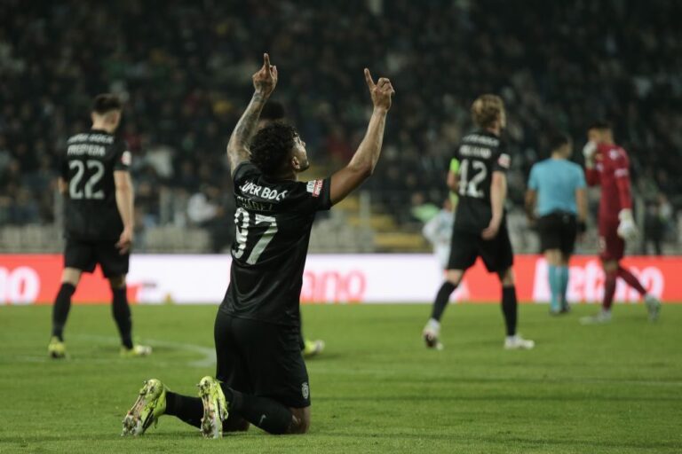 I Liga: Sporting vence em Moreira de Cónegos e pressiona líder FC Porto