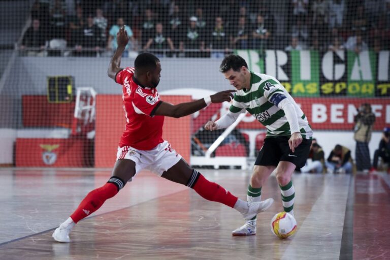 Benfica vence Sporting por 4-3  na Luz na primeira mão dos 'quartos' da Liga dos Campeões de futsal