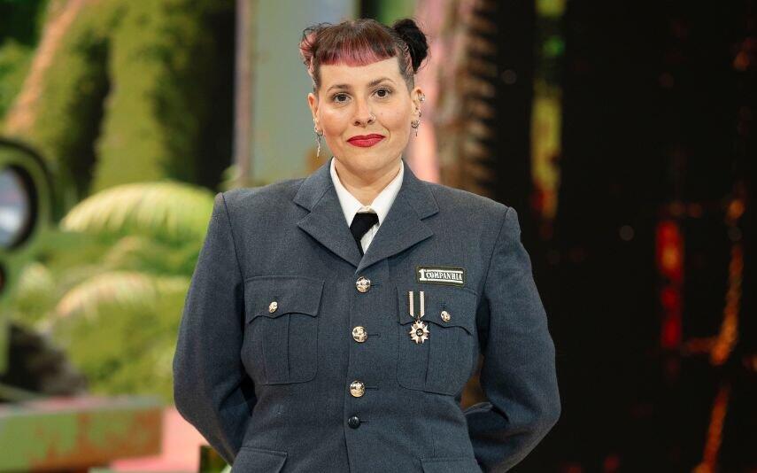 Andrea Soares Ui… Ex-recruta abre o jogo sobre dias difíceis: “As pessoas queriam bater-me…”