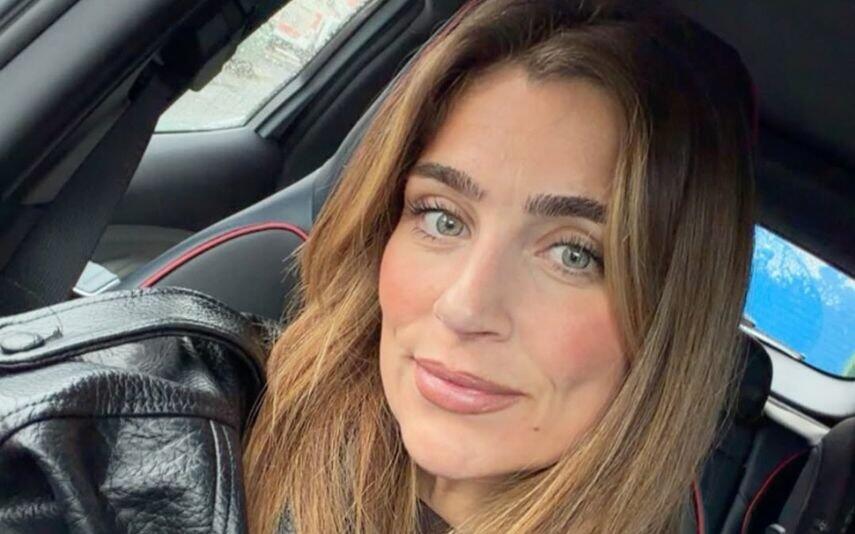 Carolina Pinto Antes da separação de Marco Costa, foi vista em “cumplicidade evidente” com “pai de um afilhado dela”