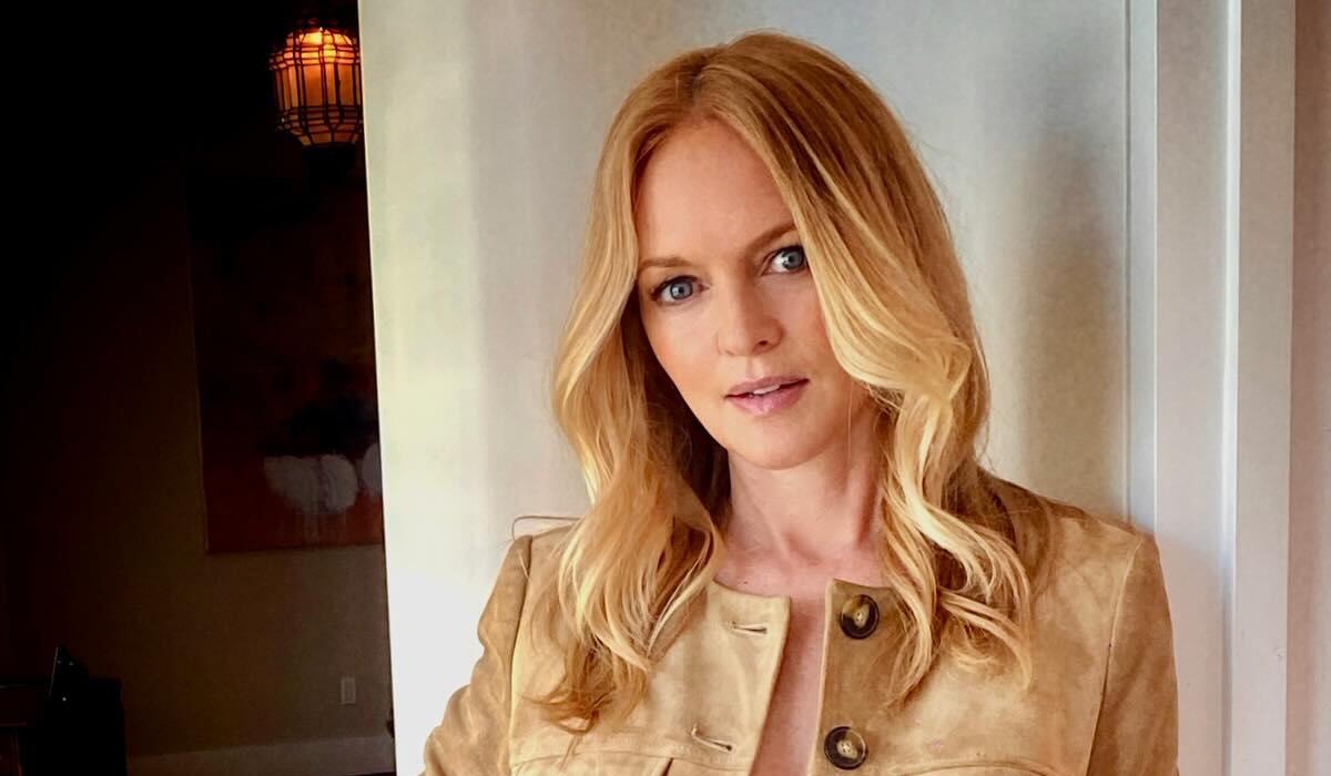 Heather Graham critica forma como são filmadas cenas de sexo em Hollywood