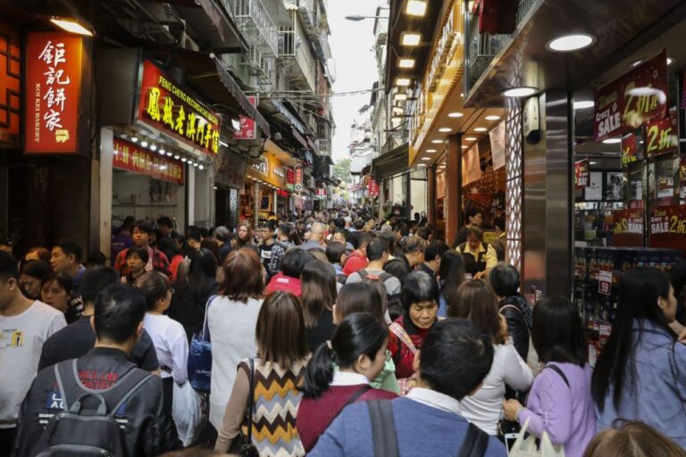 Macau requer 