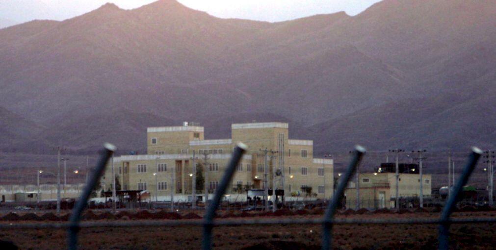 Estados Unidos e Israel atacam complexo nuclear iraniano de Natanz