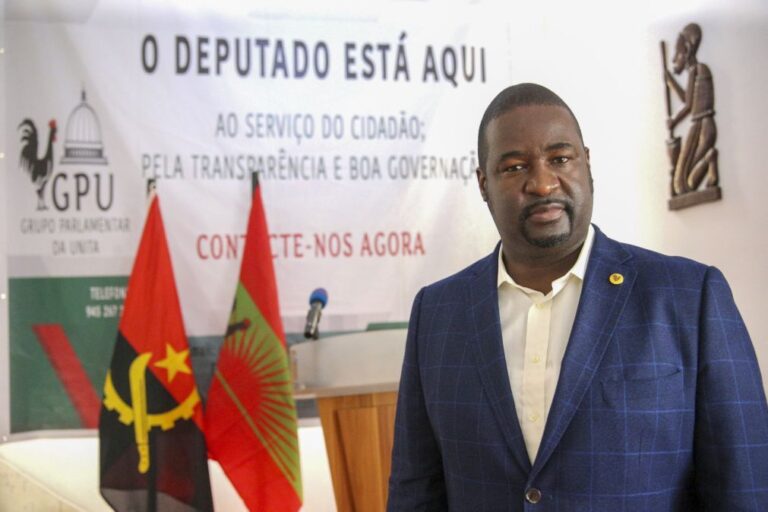 UNITA desafia PR angolano a ficar no país após eleições de 2027